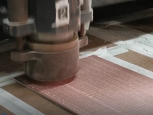 單面板數(shù)控鉆孔